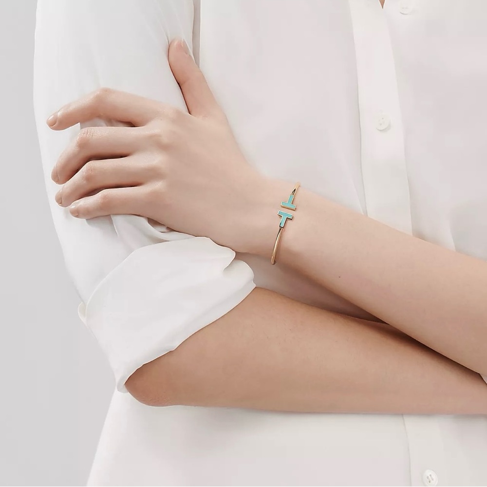 Tiffany&co ,gold bracelet,I have everything box - Picture 3 of 5